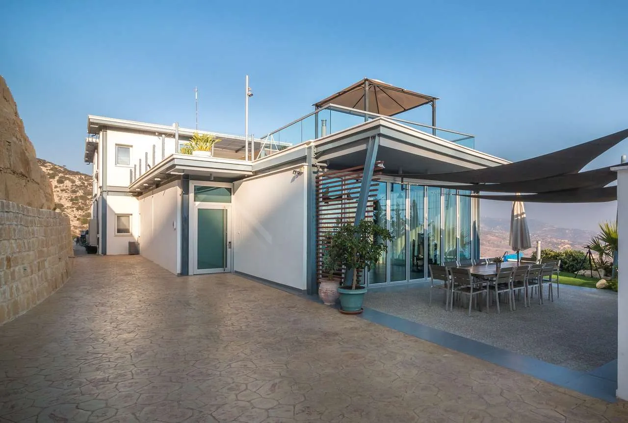 Expert Roofing and Roof Repairs Guide for Durable Homes